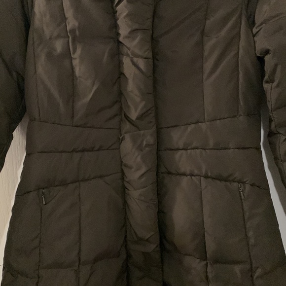 EUC Cole Haan down & feather filled puffer coat - Picture 3 of 8